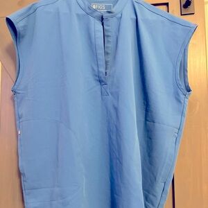Figs Rafaela Oversized Scrub Top with Pockets